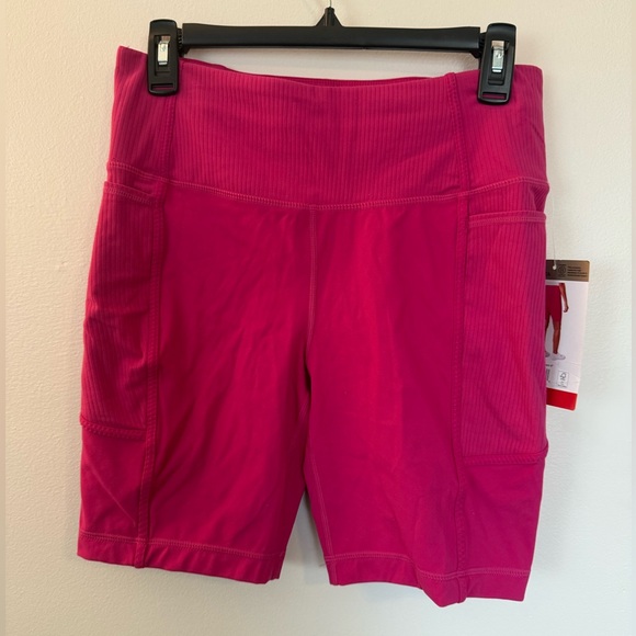 Mondetta Medium Womens 8” Bike Shorts - Picture 1 of 6